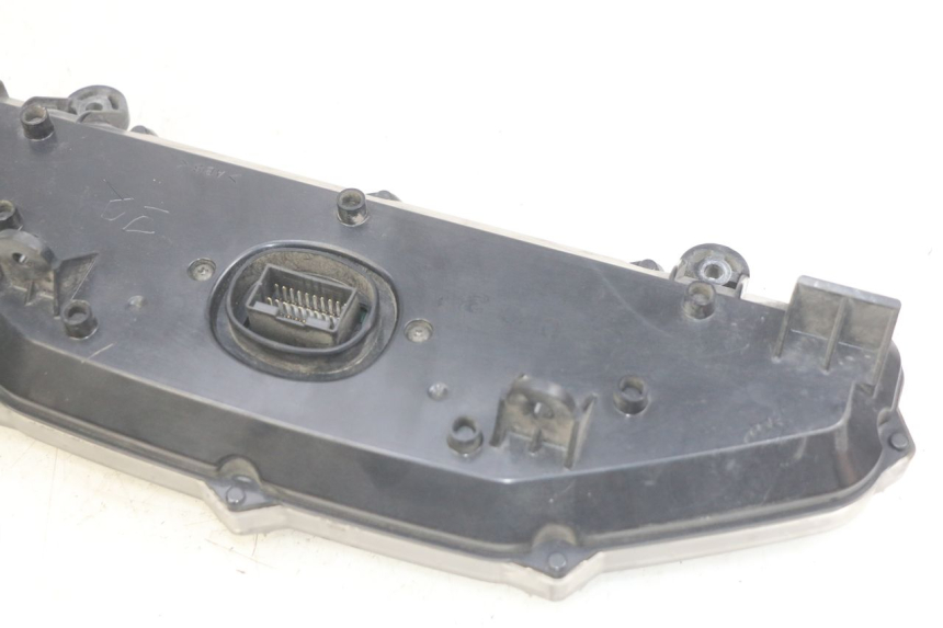 photo de SPEEDOMETER SUZUKI BURGMAN 650 (2002 - 2004) - Zoom on usage condition