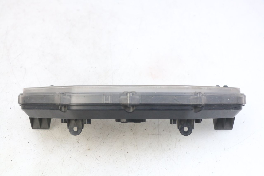 photo de SPEEDOMETER SUZUKI BURGMAN 650 (2002 - 2004) - Fixing points details