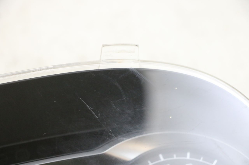 photo de SPEEDOMETER SUZUKI BURGMAN 650 (2013 - 2020) - Focus on structure