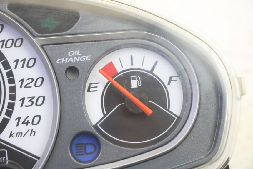 photo de SPEEDOMETER SUZUKI BURGMAN 125 (2007 - 2014) - Technical close-up