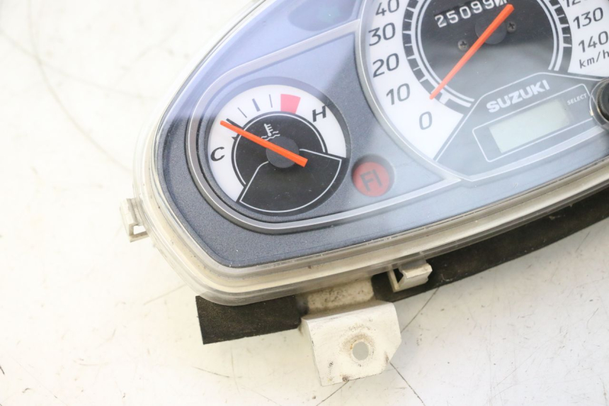photo de SPEEDOMETER SUZUKI BURGMAN 125 (2007 - 2014) - Detailed visual inspection
