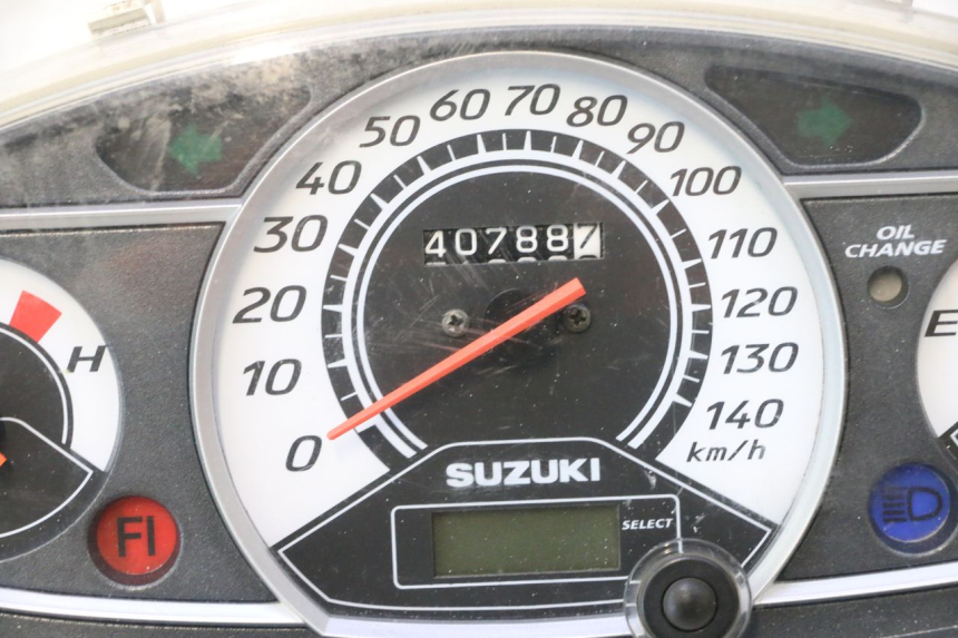 photo de SPEEDOMETER SUZUKI BURGMAN 125 (2007 - 2014) - Technical close-up