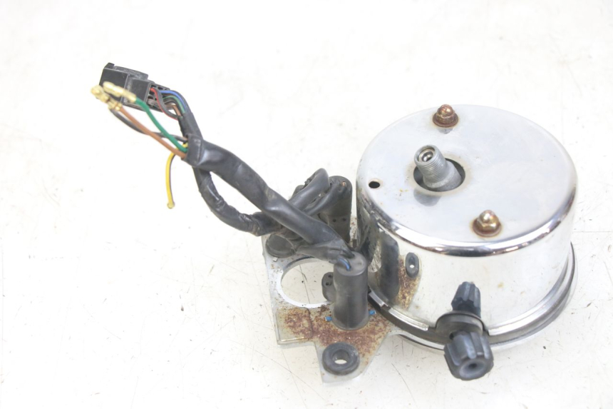 photo de SPEEDOMETER HONDA CA REBEL 125 (1995 - 2001) - Surface and material condition
