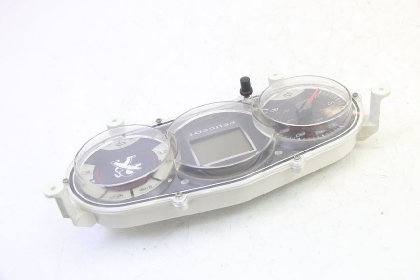 photo de SPEEDOMETER PEUGEOT CITYSTAR 50 (2013 - 2017) - Fixing points details