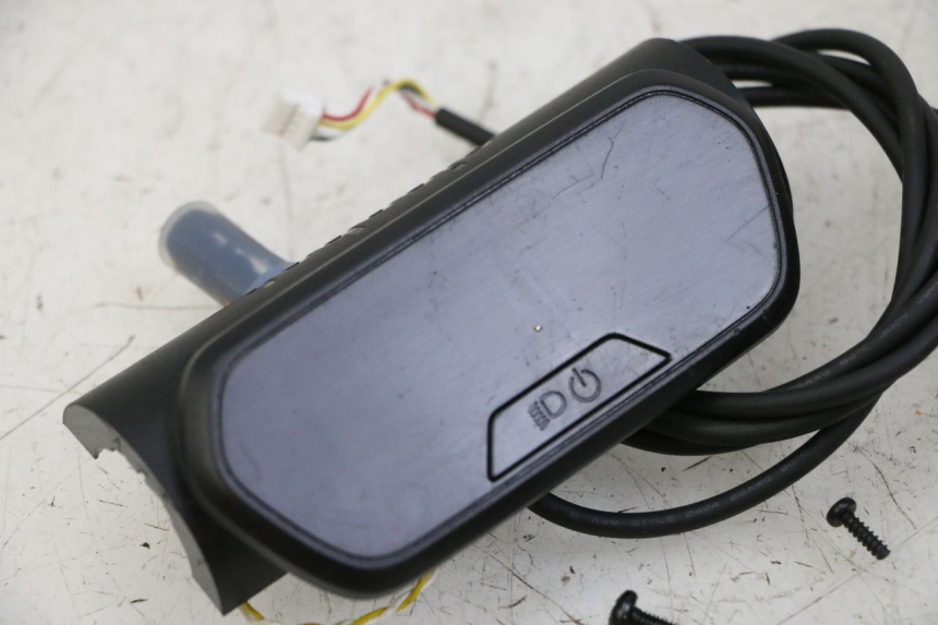 photo de SPEEDOMETER SEGWAY NINEBOT E2 1 - Technical close-up