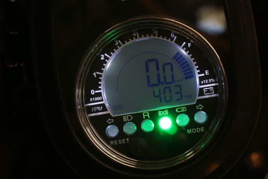 photo de SPEEDOMETER EFUN E2GO 1 (2017 - 2021) - Surface and material condition