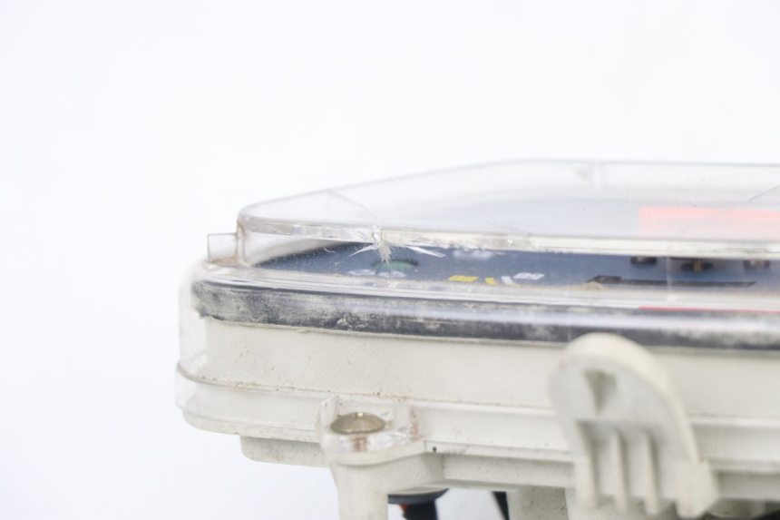 photo de SPEEDOMETER SACHS EAGLE 50 (2007 - 2010) - Surface and material condition