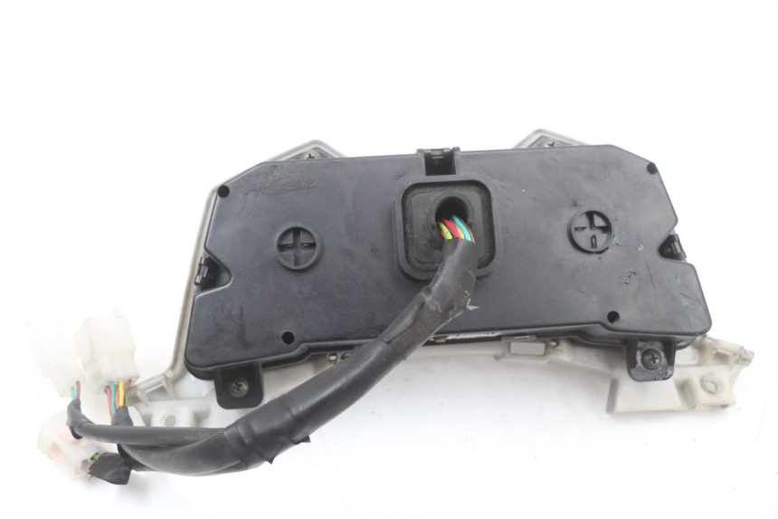 photo de SPEEDOMETER LONGJIA EASY MAX 125 (2020 - 2024) - Fixing points details