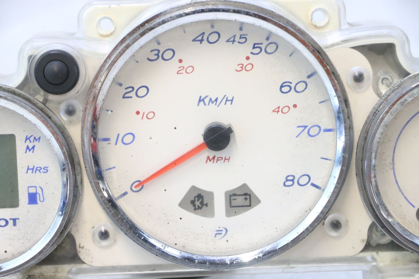 photo de SPEEDOMETER PEUGEOT ELYSTAR 50 (2002 - 2014) - Detailed visual inspection