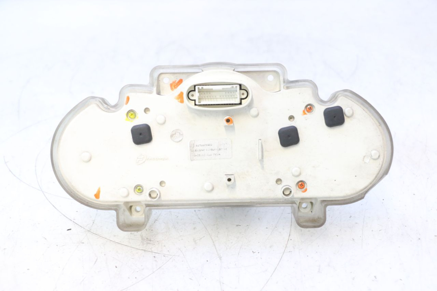 photo de SPEEDOMETER PEUGEOT ELYSTAR 50 (2002 - 2014) - High-resolution close-up