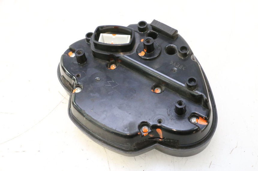 photo de SPEEDOMETER KAWASAKI ER-6 ER6 N 650 (2005 - 2009) - Fixing points details