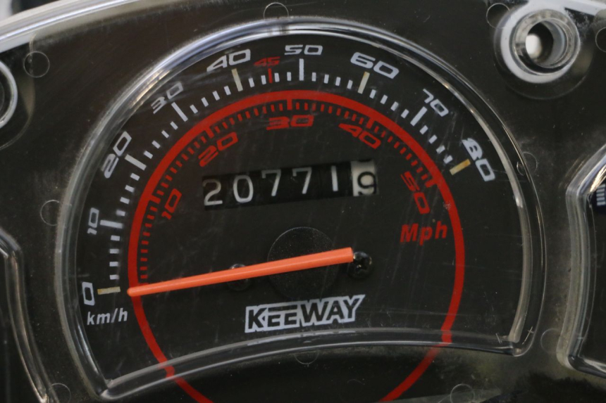 photo de SPEEDOMETER KEEWAY F-ACT FACT EVO 50 (2020 - 2026) - Distinctive features