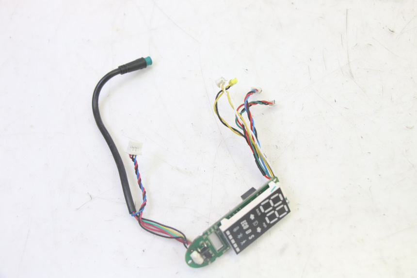 photo de SPEEDOMETER SEGWAY NINEBOT F65I 1 - Alternative perspective