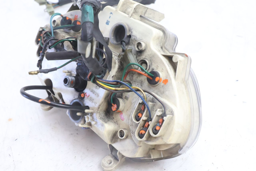 photo de SPEEDOMETER HONDA FES PANTHEON 2T 125 (1998 - 2002) - Surface and material condition