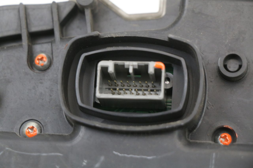 photo de SPEEDOMETER HONDA FES S-WING SWING ABS 125 (2007 - 2015) - Markings and original references