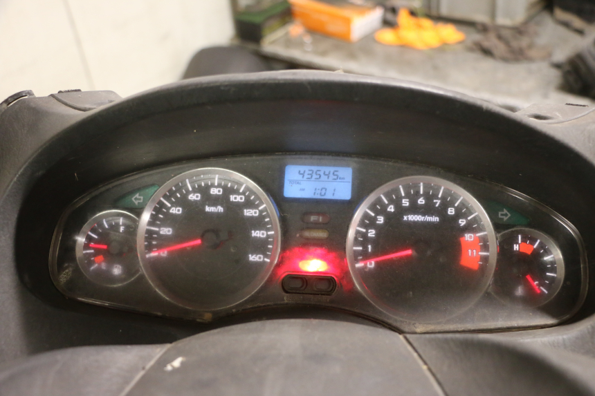 photo de SPEEDOMETER HONDA FES S-WING SWING ABS 125 (2007 - 2015) - Component detail