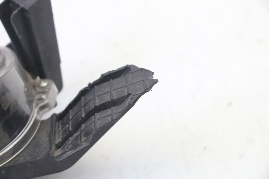 photo de SPEEDOMETER HONDA FES S-WING SWING ABS 125 (2007 - 2015) - Fixing points details