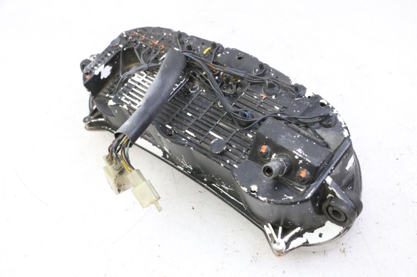 photo de SPEEDOMETER YAMAHA FJ 36Y 1100 (1984 - 1985) - Alternative perspective
