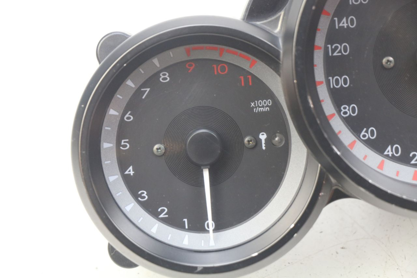 photo de SPEEDOMETER YAMAHA FJR ABS 1300 (2006 - 2012) - Markings and original references