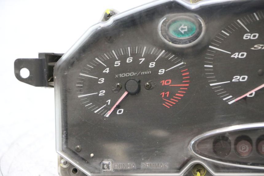 photo de SPEEDOMETER HONDA FJS SILVER WING SILVERWING 400 (2005 - 2008) - Component detail