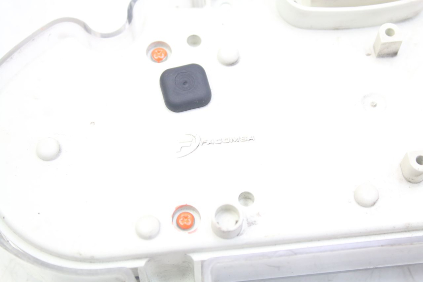 photo de SPEEDOMETER PEUGEOT GEOPOLIS RS 125 (2007 - 2009) - Technical close-up