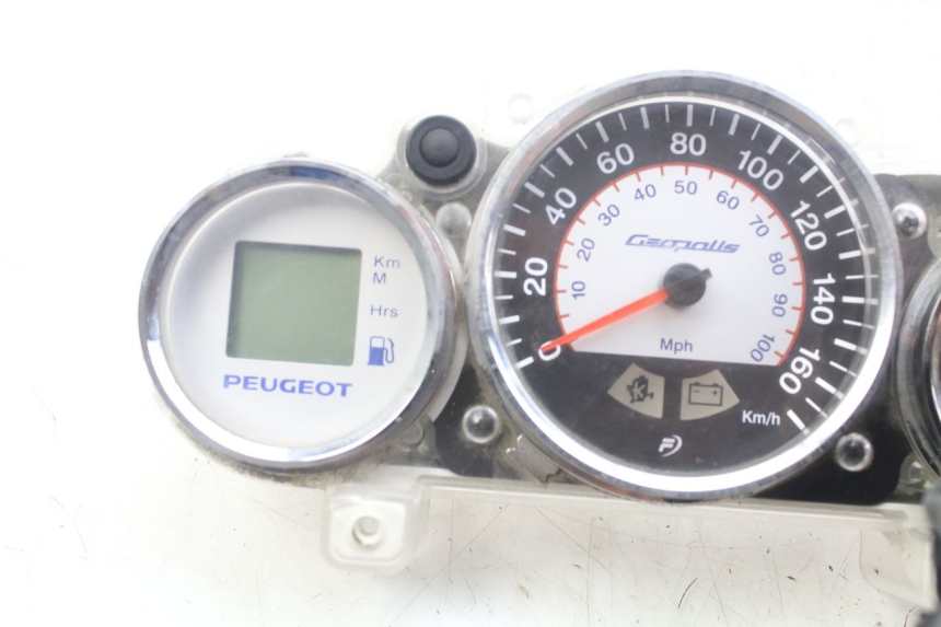 photo de SPEEDOMETER PEUGEOT GEOPOLIS RS 125 (2007 - 2009) - Surface and material condition