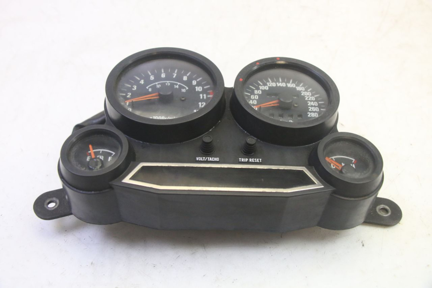 photo de SPEEDOMETER KAWASAKI GPZ RX 1000 (1986 - 1988) - Fixing points details