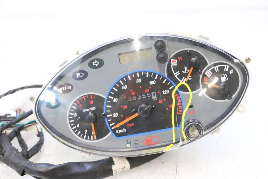 photo de SPEEDOMETER KYMCO GRAND DINK 125 (2008 - 2014) - Alternative angle