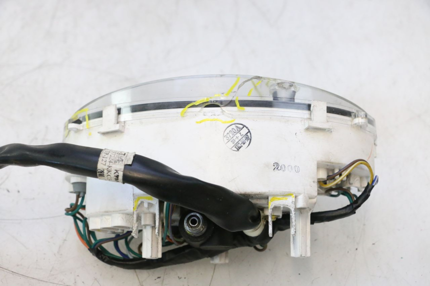 photo de SPEEDOMETER KYMCO GRAND DINK 125 (2008 - 2014) - Surface and material condition