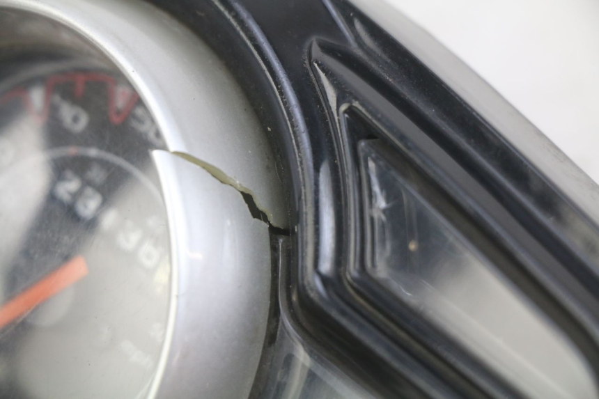 photo de SPEEDOMETER TNT MOTOR GRIDO 2T 50 (2010 - 2019) - Zoom on usage condition