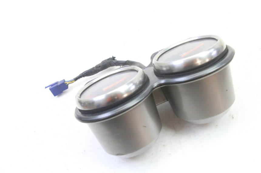 photo de SPEEDOMETER SUZUKI GS GSE 500 (2001 - 2003) - Fixing points details