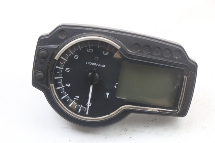 photo de SPEEDOMETER SUZUKI GSR 750 (2011 - 2017) - Main view
