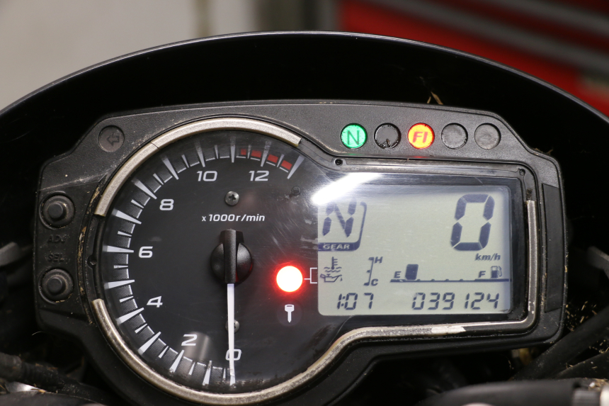 photo de SPEEDOMETER SUZUKI GSR 750 (2011 - 2017) - Component detail