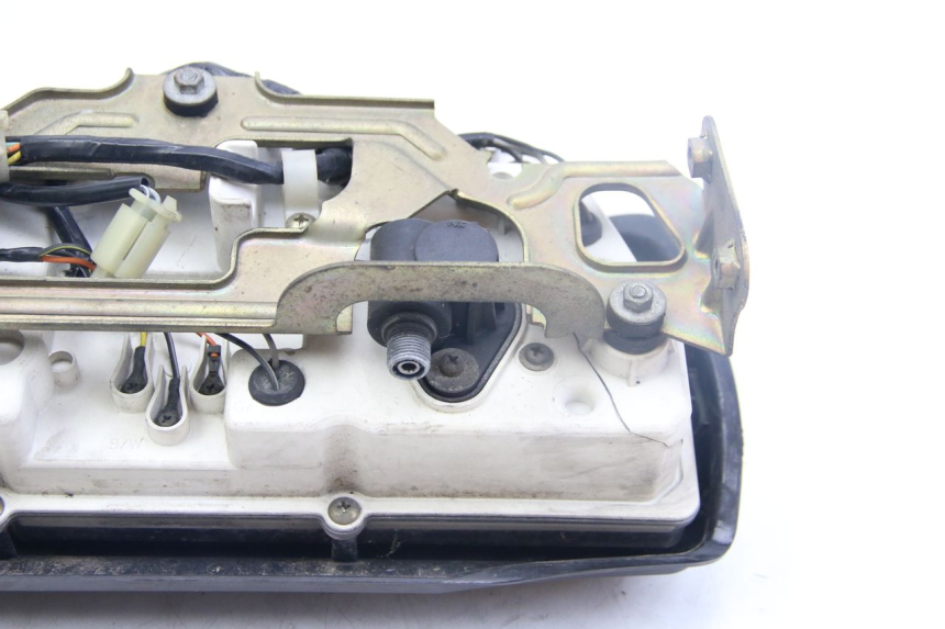 photo de SPEEDOMETER SUZUKI GSX-F GSX  F 1100 (1988 - 1994) - Surface and material condition