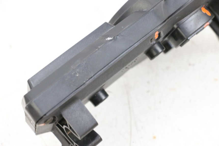 photo de SPEEDOMETER SUZUKI GSXR GSX-R 1000 (2003 - 2004) - Alternative perspective