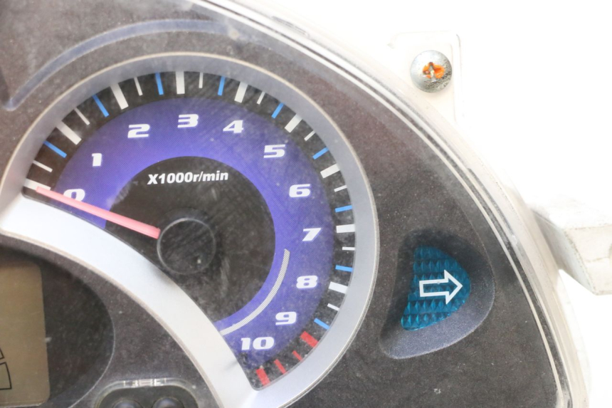 photo de SPEEDOMETER SYM GTS EVO 125 (2009 - 2013) - Technical close-up