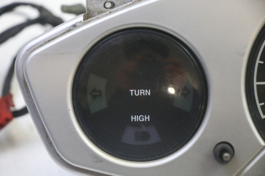 photo de SPEEDOMETER DAELIM HISTORY 125 (2001 - 2002) - Component detail