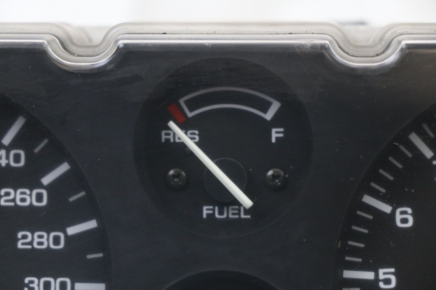 photo de SPEEDOMETER HONDA CBR F 1000 (1993 - 1996) - Zoom on usage condition