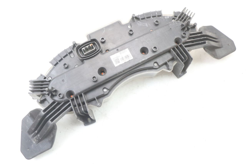 photo de SPEEDOMETER HONDA FES S-WING SWING 125 (2007 - 2015) - Surface and material condition