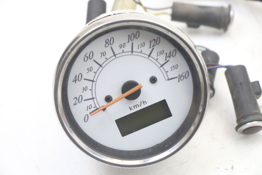 photo de SPEEDOMETER HONDA VT C2 SHADOW 750 (1997 - 2001) - Component detail