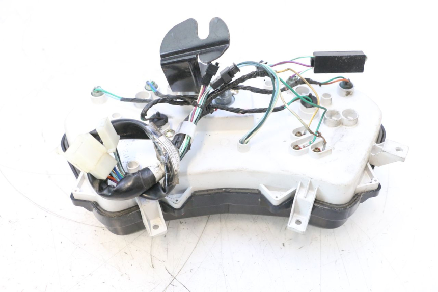 photo de SPEEDOMETER SYM JET 14 4T 50 (2018 - 2022) - Surface and material condition