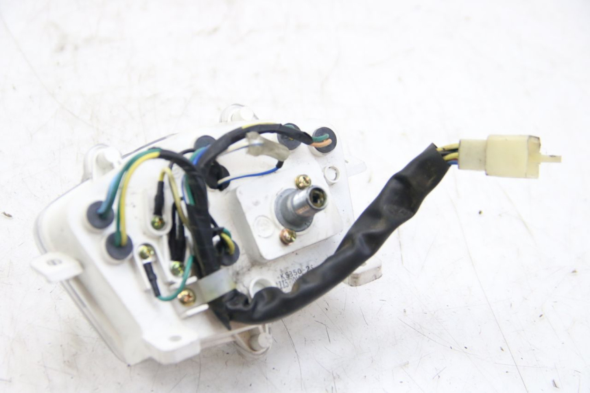 photo de SPEEDOMETER PEUGEOT KISBEE 2T 50 (2010 - 2017) - Alternative perspective