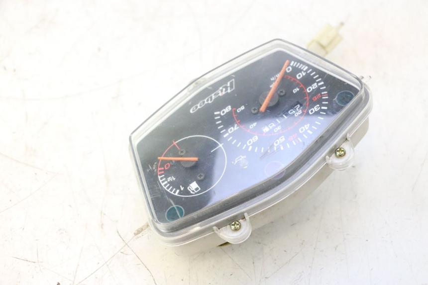 photo de SPEEDOMETER PEUGEOT KISBEE 2T 50 (2010 - 2017) - Additional view of the item