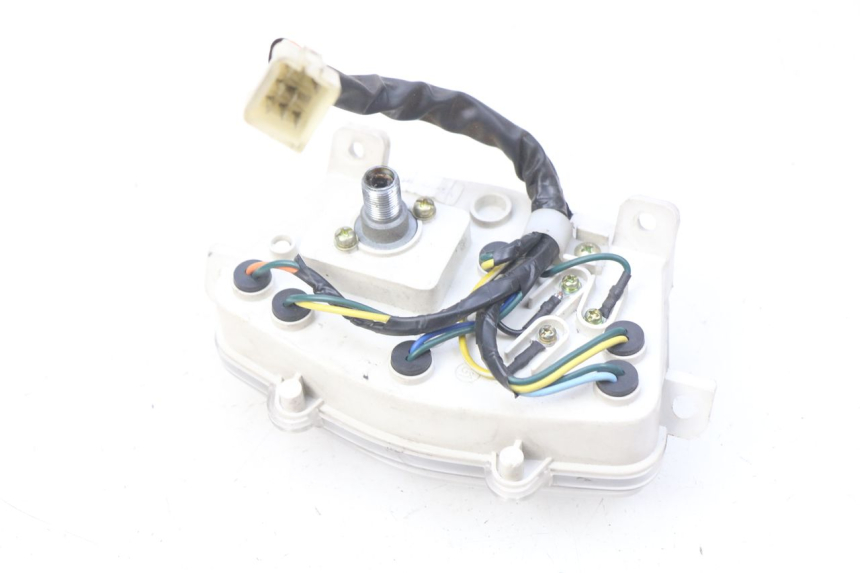 photo de SPEEDOMETER PEUGEOT KISBEE 4T 50 (2010 - 2017) - Zoom on usage condition