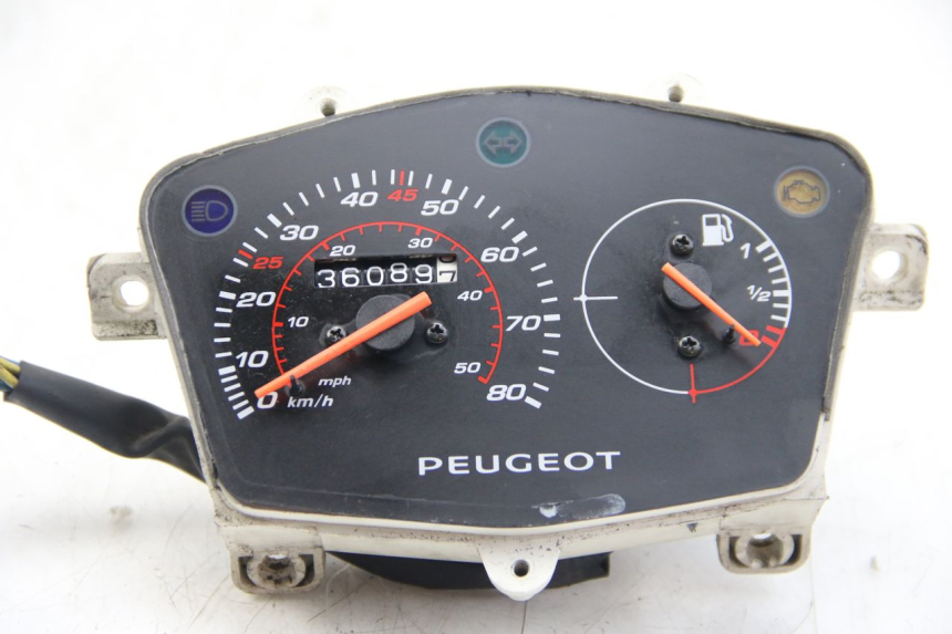 photo de SPEEDOMETER PEUGEOT KISBEE 4T 50 (2018 - 2022) - Technical close-up