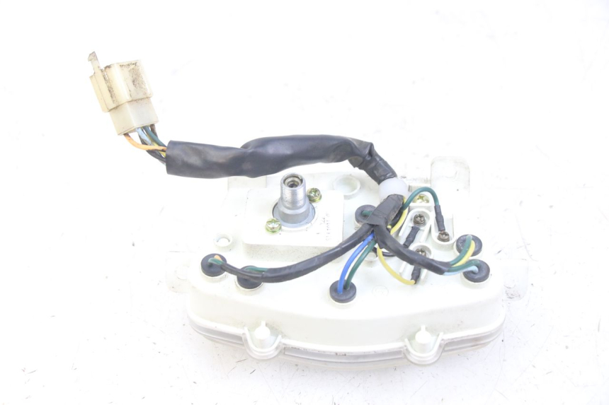 photo de SPEEDOMETER PEUGEOT KISBEE 4T 50 (2010 - 2017) - Zoom on usage condition