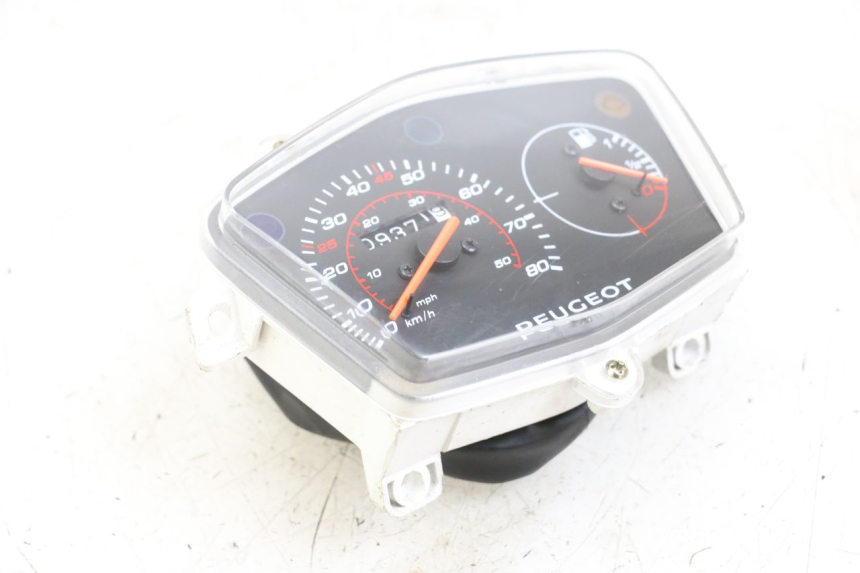 photo de SPEEDOMETER PEUGEOT KISBEE 4T 50 (2018 - 2022) - Fixing points details