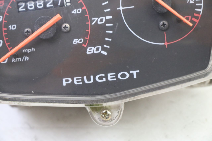 photo de SPEEDOMETER PEUGEOT KISBEE 4T 50 (2018 - 2022) - Alternative perspective