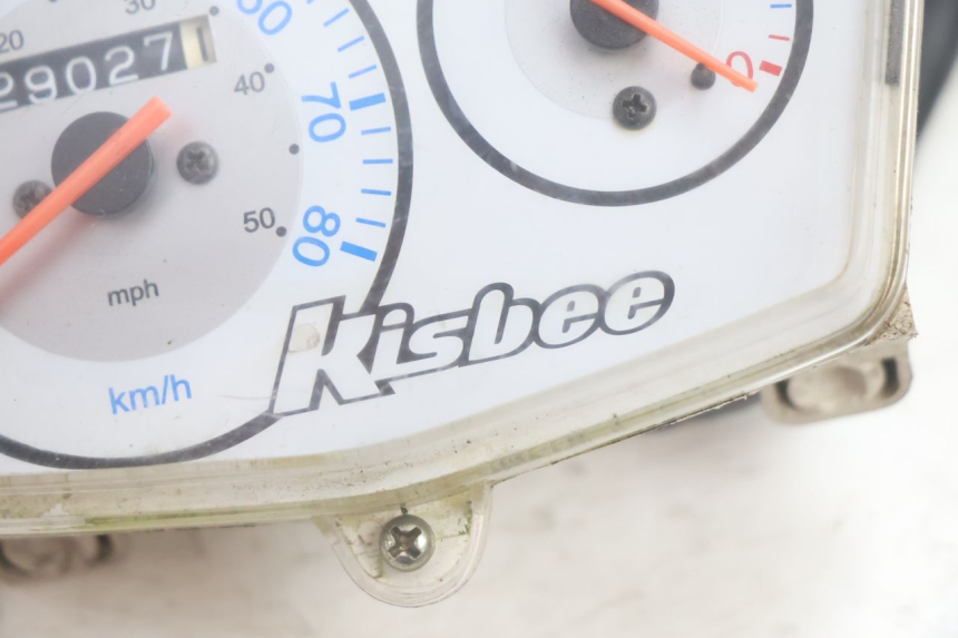 photo de SPEEDOMETER PEUGEOT KISBEE 4T 50 (2010 - 2017) - Alternative perspective