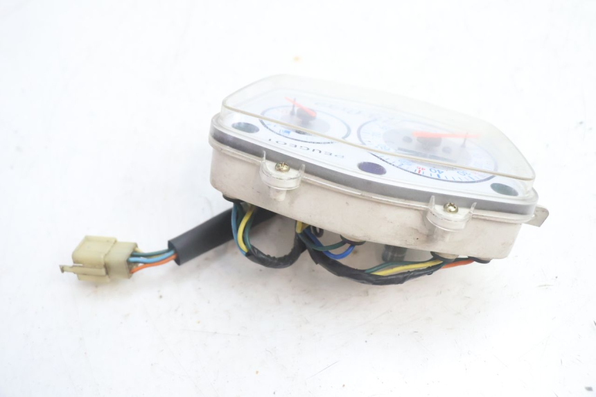 photo de SPEEDOMETER PEUGEOT KISBEE 4T 50 (2010 - 2017) - Product overview